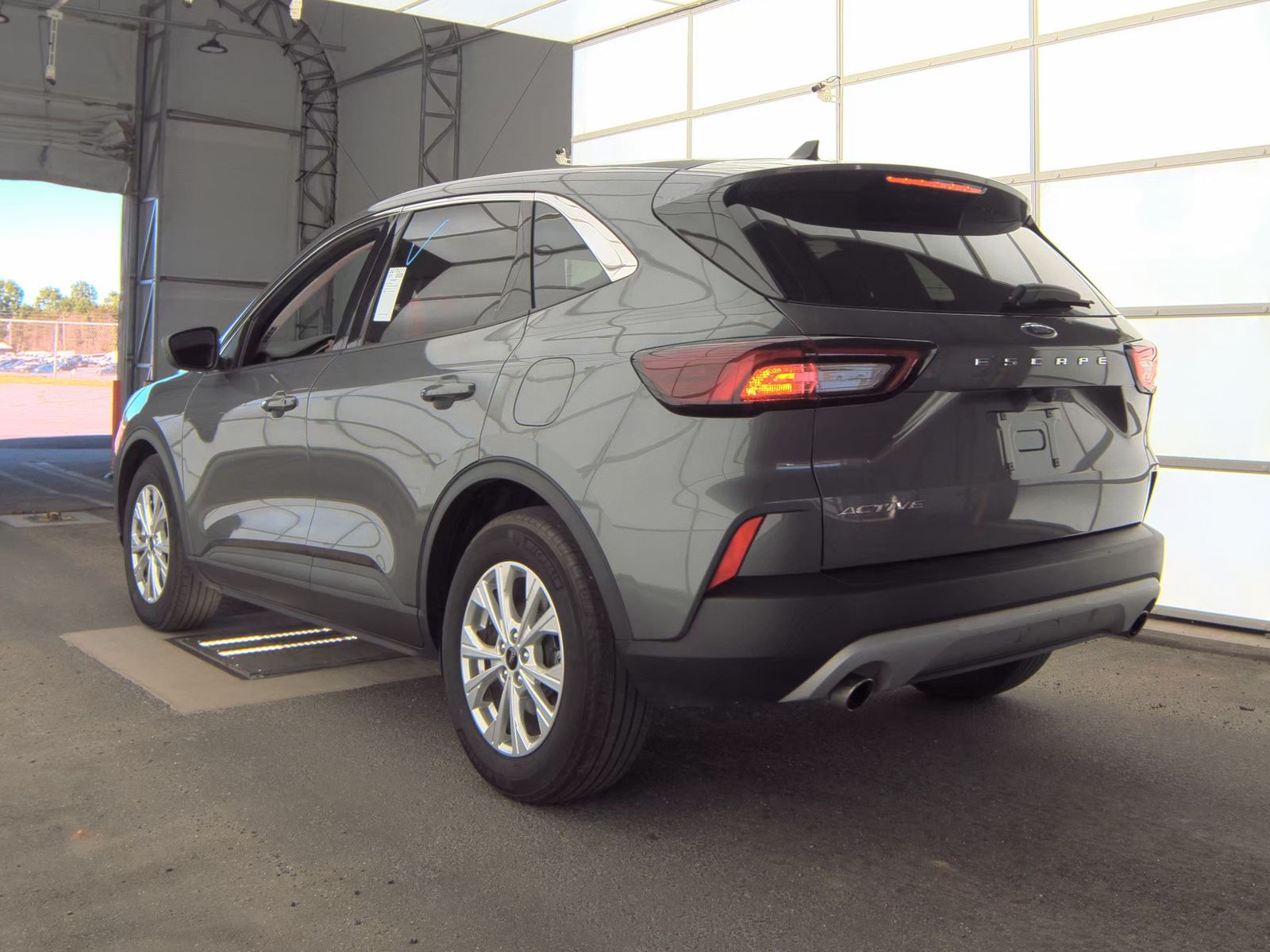 FORD ESCAPE - 9