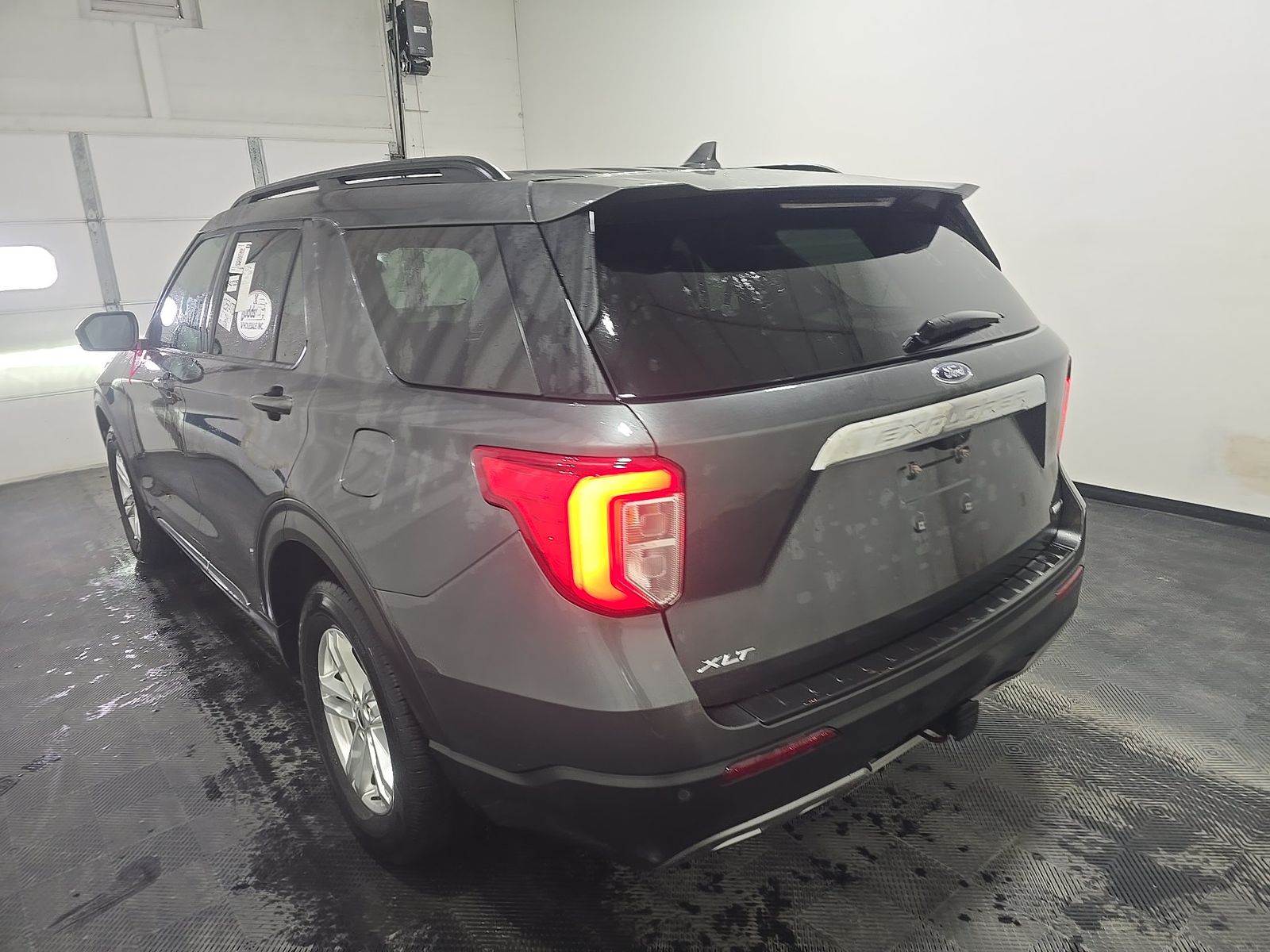 FORD EXPLORER - 7