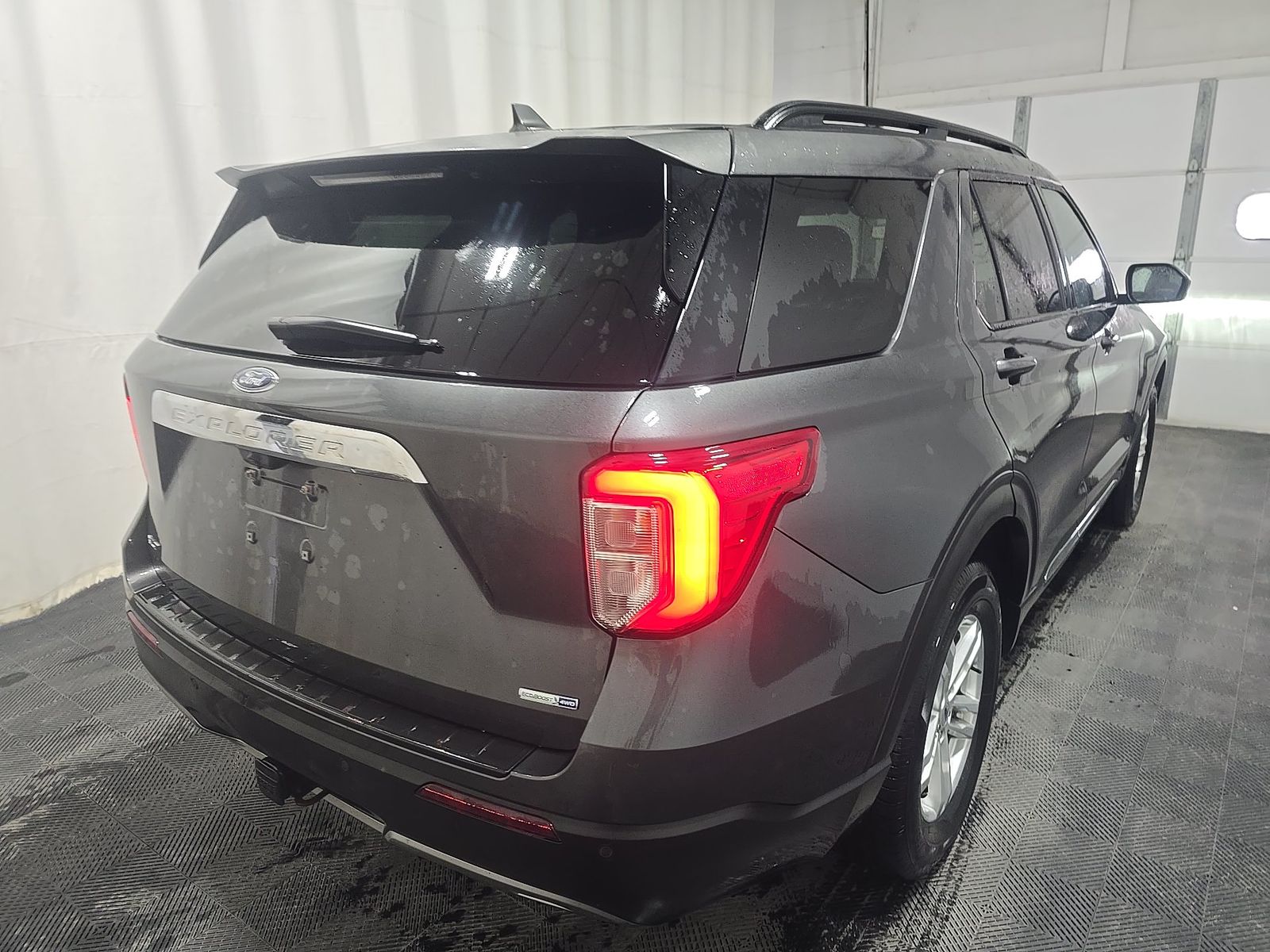 FORD EXPLORER - 5