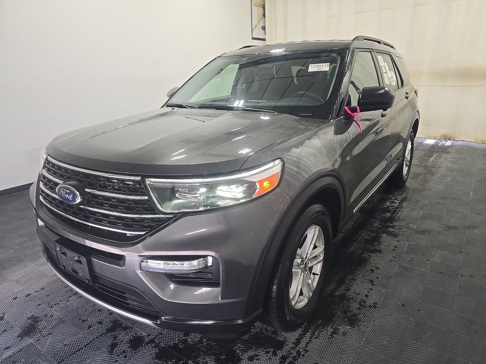FORD EXPLORER - 1