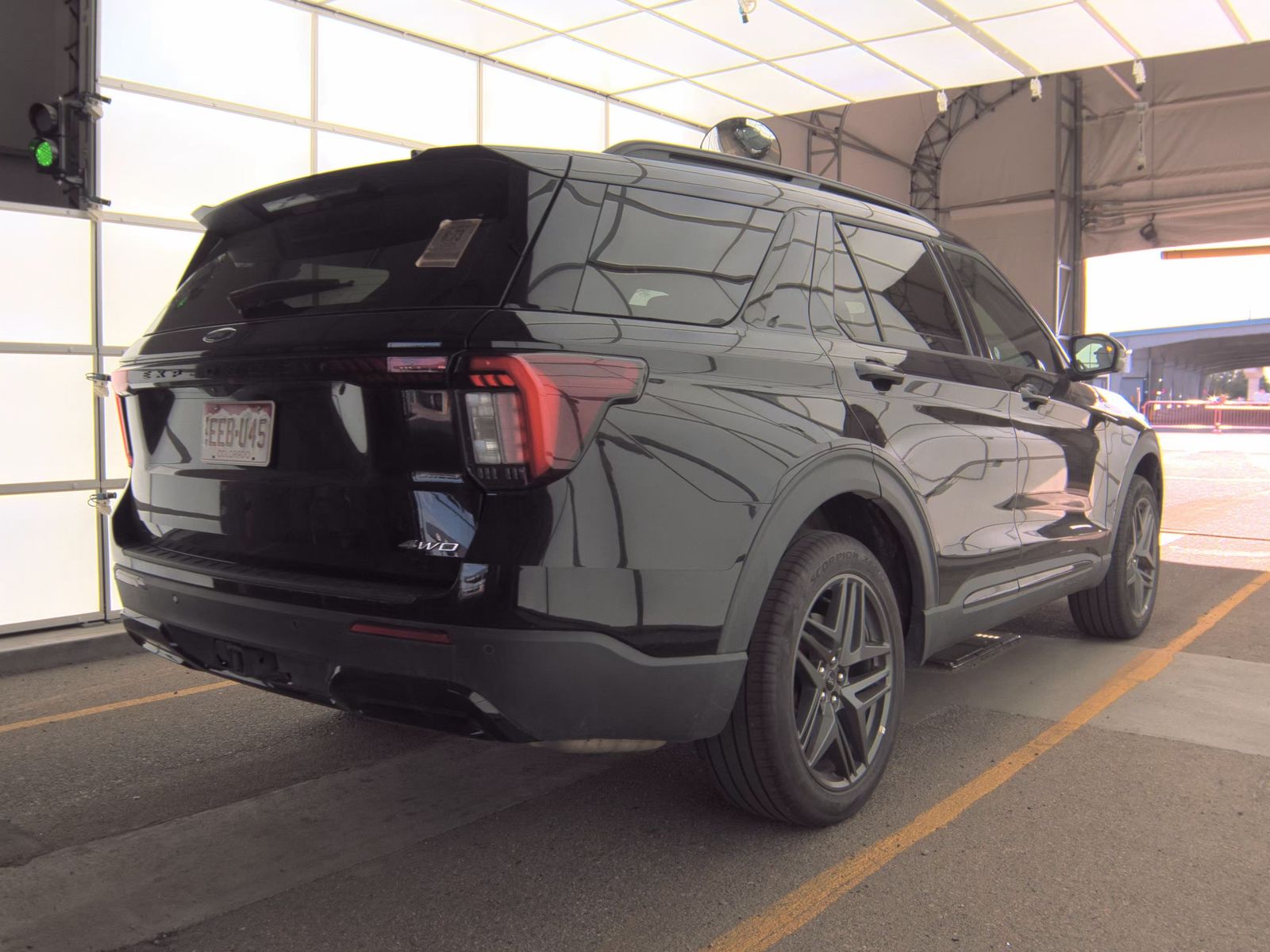 FORD EXPLORER - 6