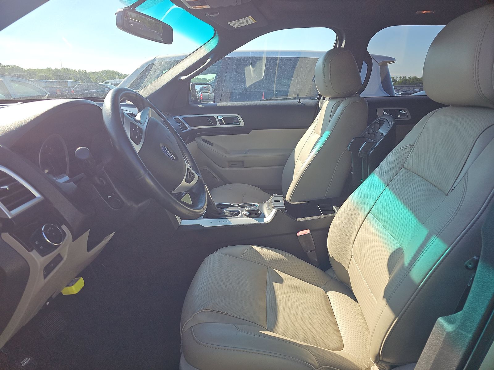 FORD EXPLORER - 8