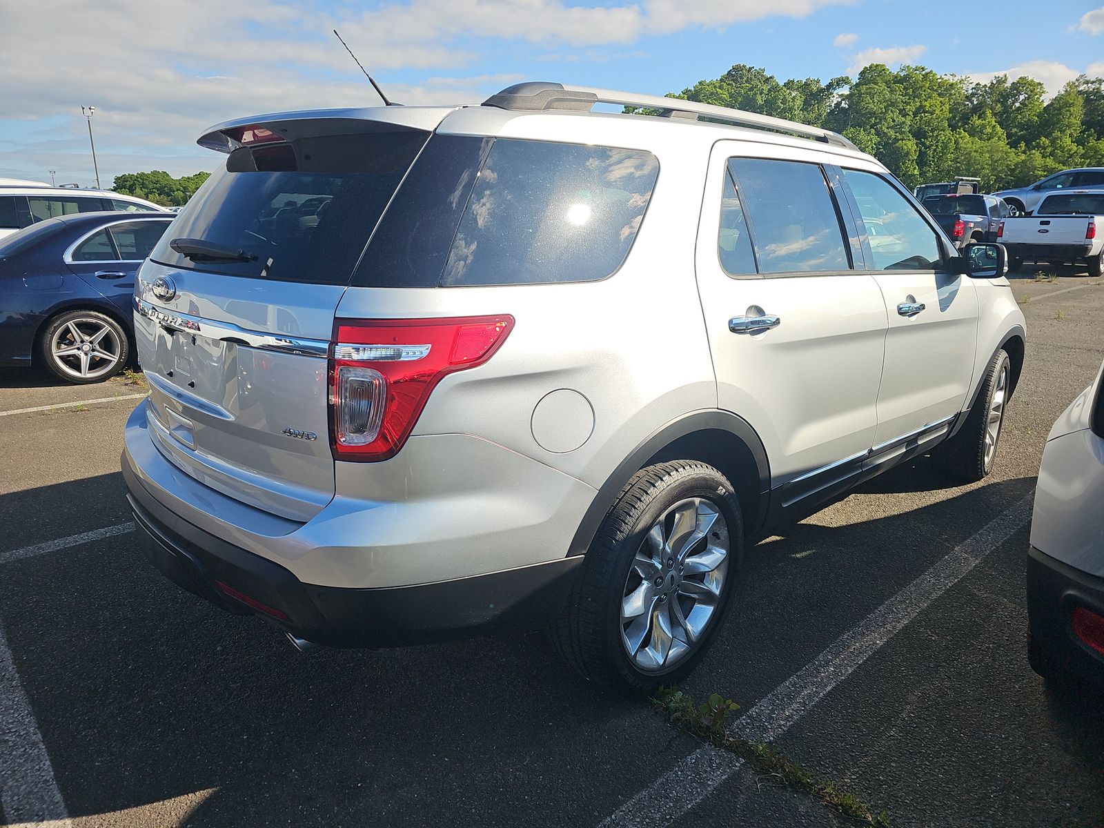 FORD EXPLORER - 5