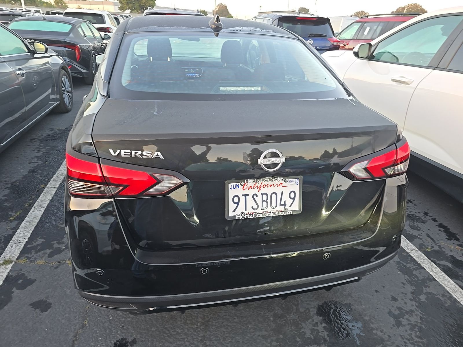 NISSAN VERSA - 6
