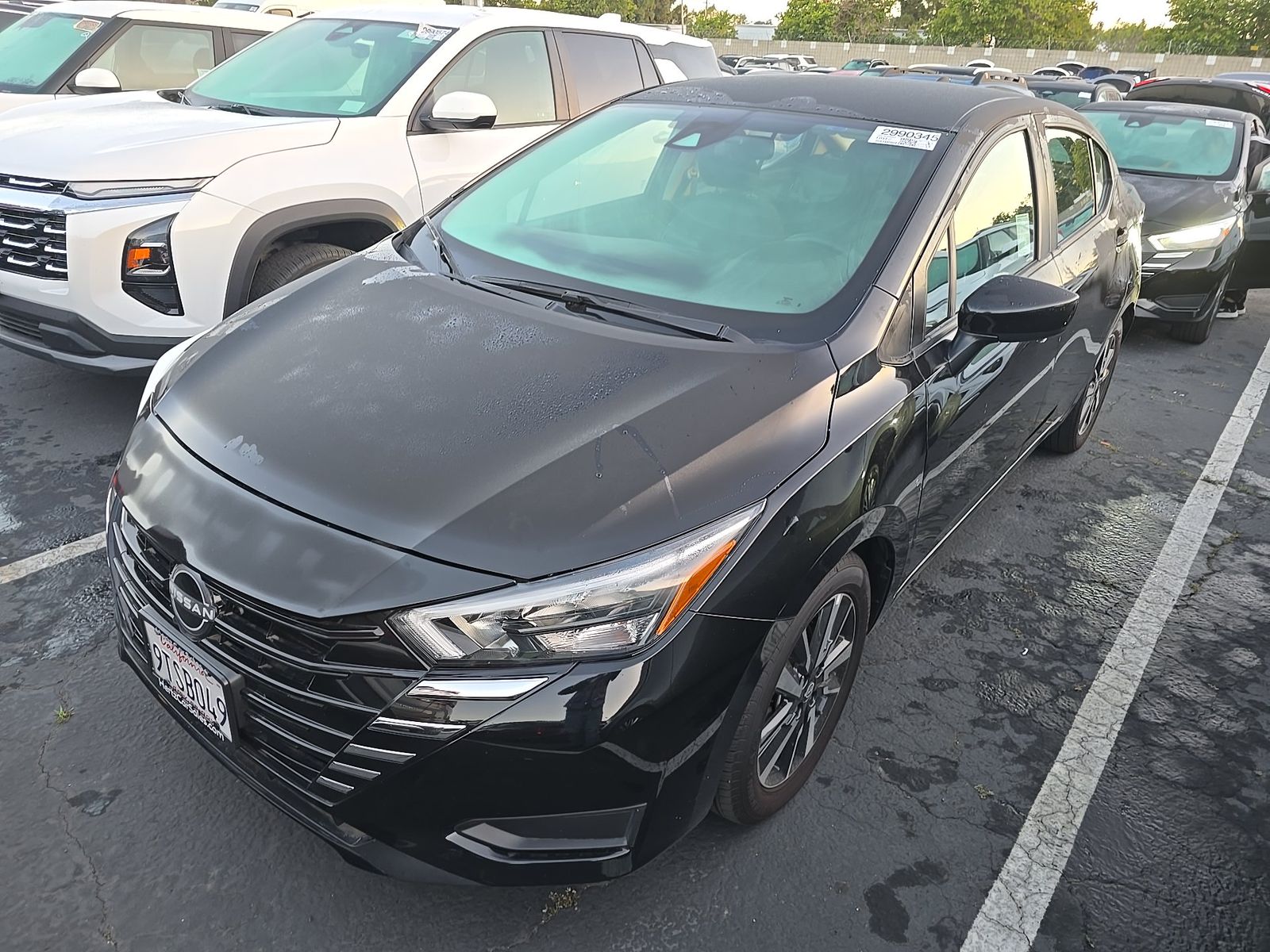 NISSAN VERSA - 1