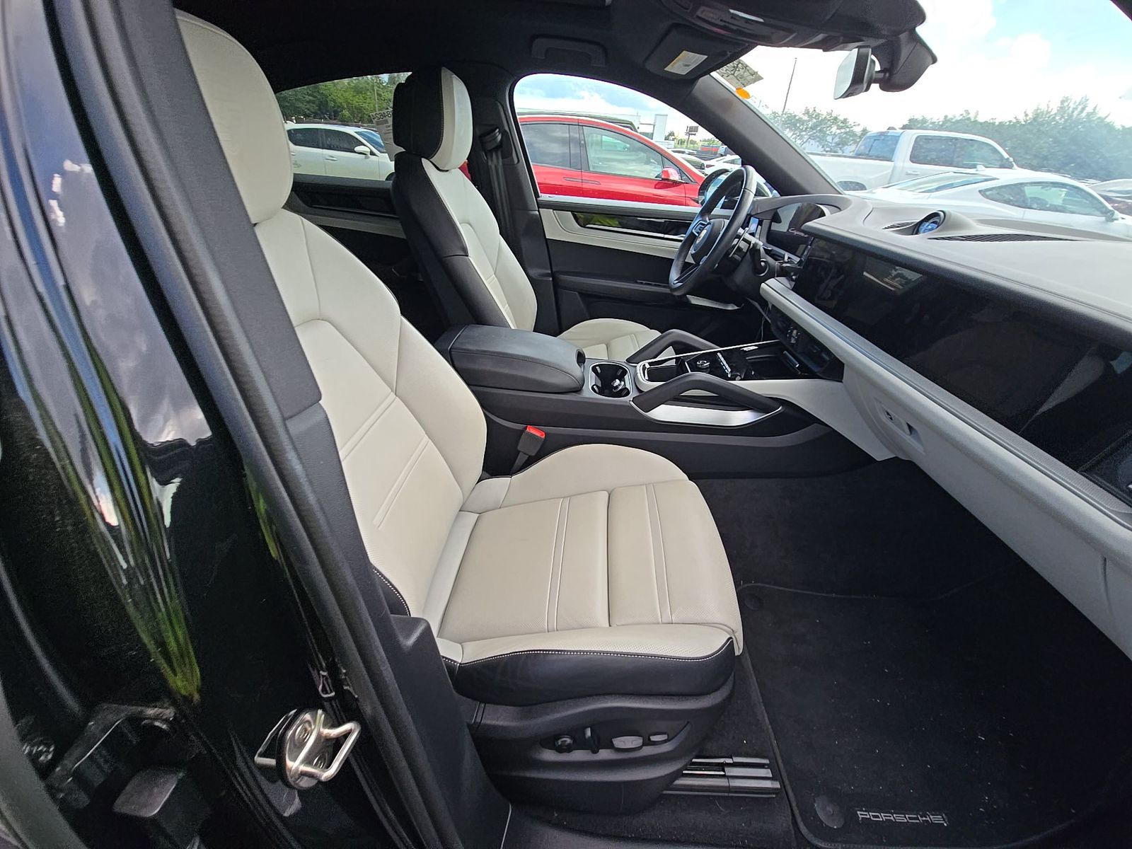 PORSCHE CAYENNE - 9