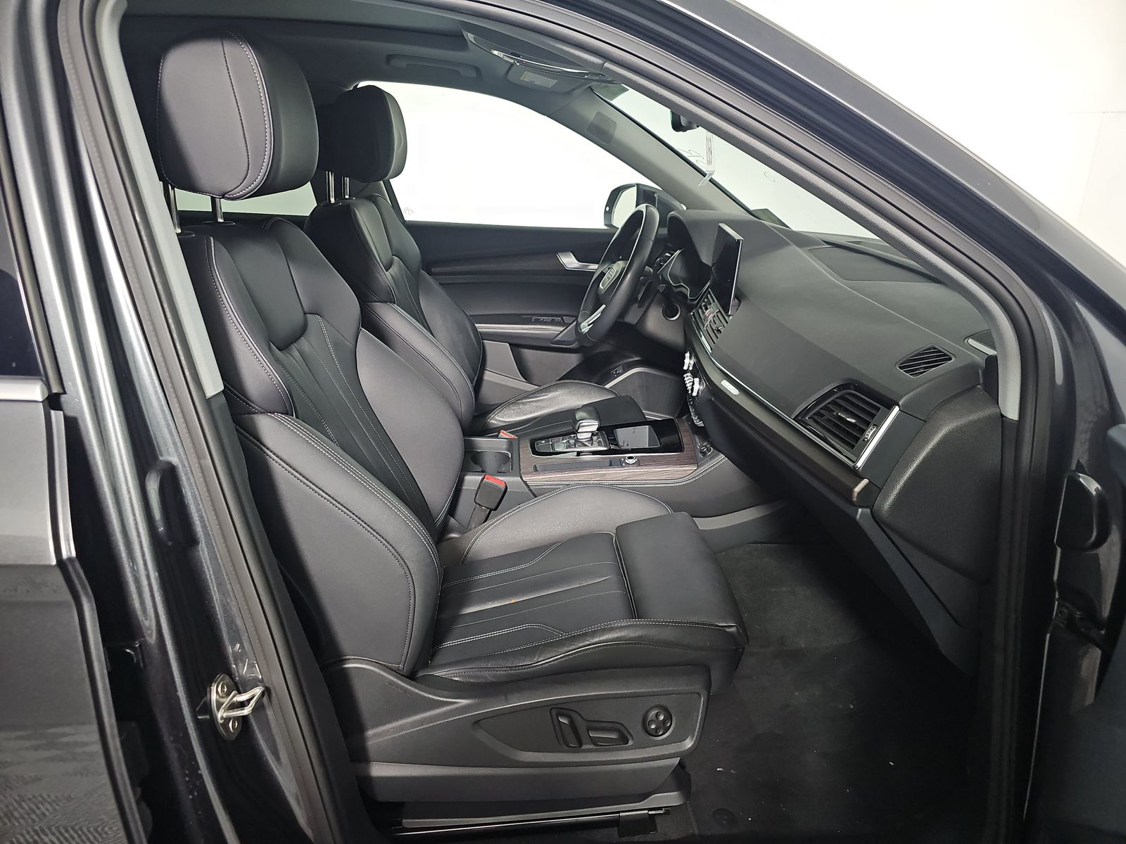 2023 Audi Q5 e Plug-In Hybrid S line Premium Plus AWD