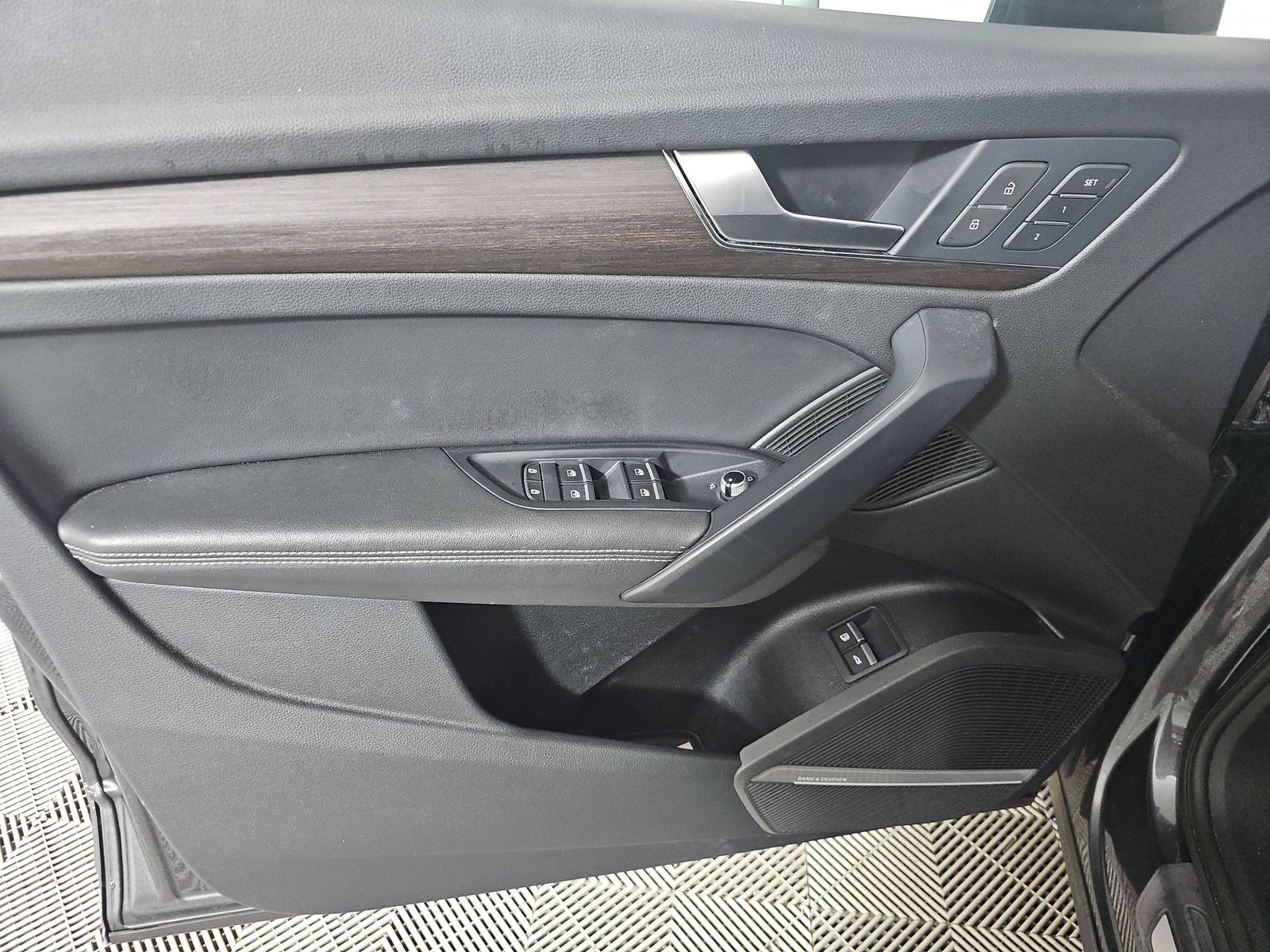 2023 Audi Q5 e Plug-In Hybrid S line Premium Plus AWD