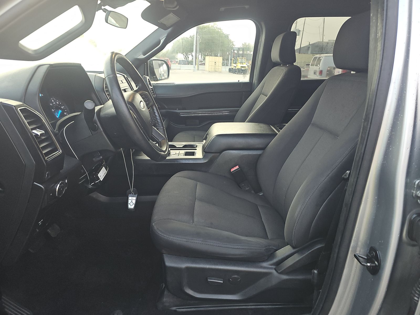 FORD EXPEDITION - 8