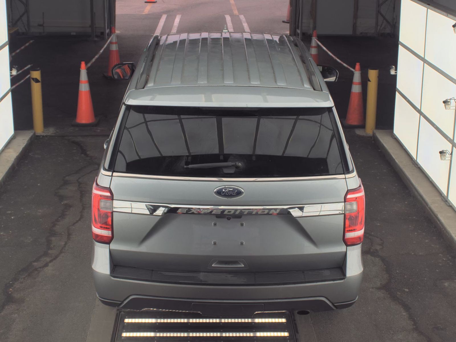 FORD EXPEDITION - 6