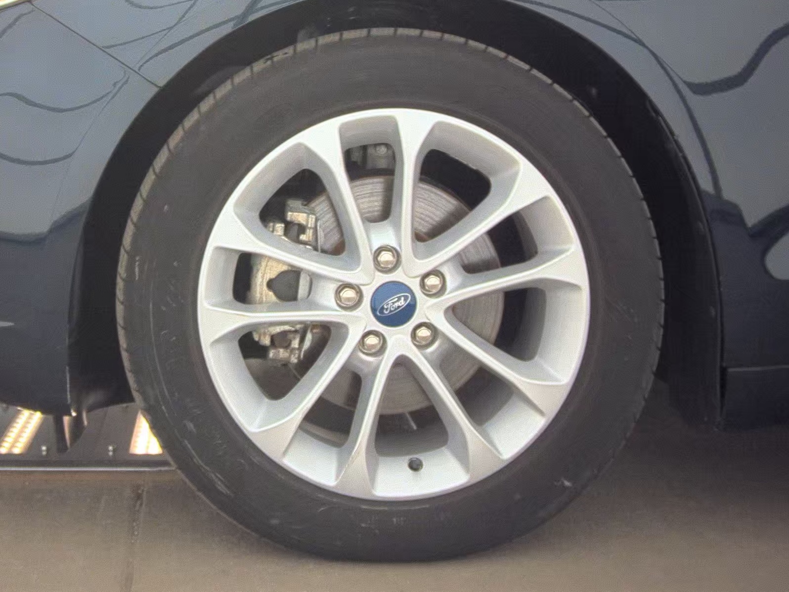 FORD FUSION - 10