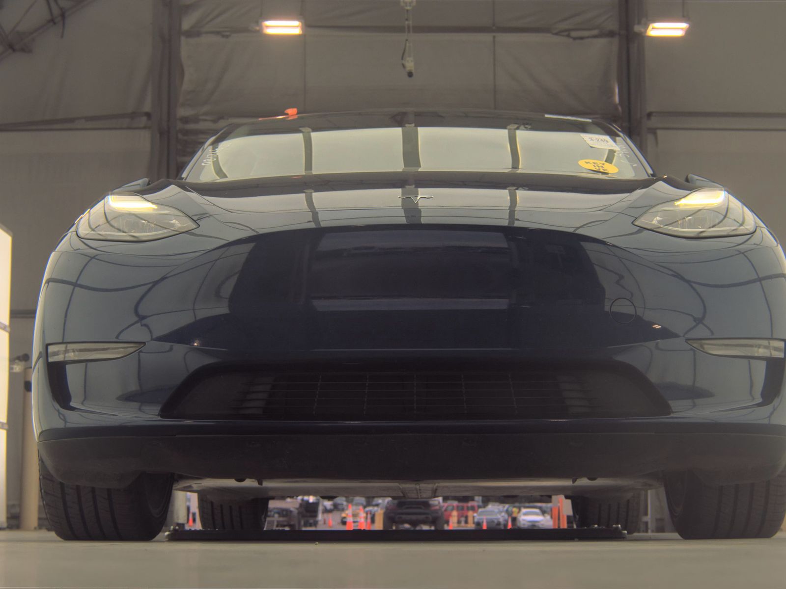 TESLA MODEL Y - 4