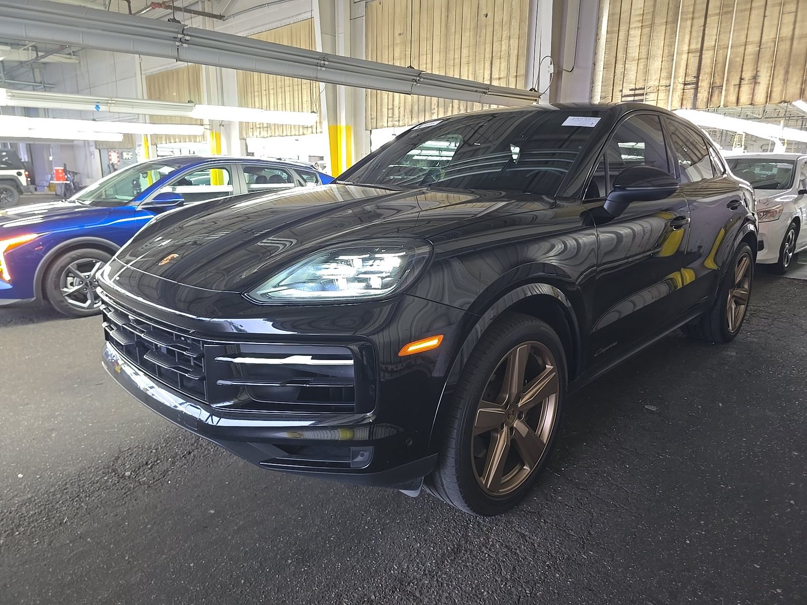 PORSCHE CAYENNE - 1