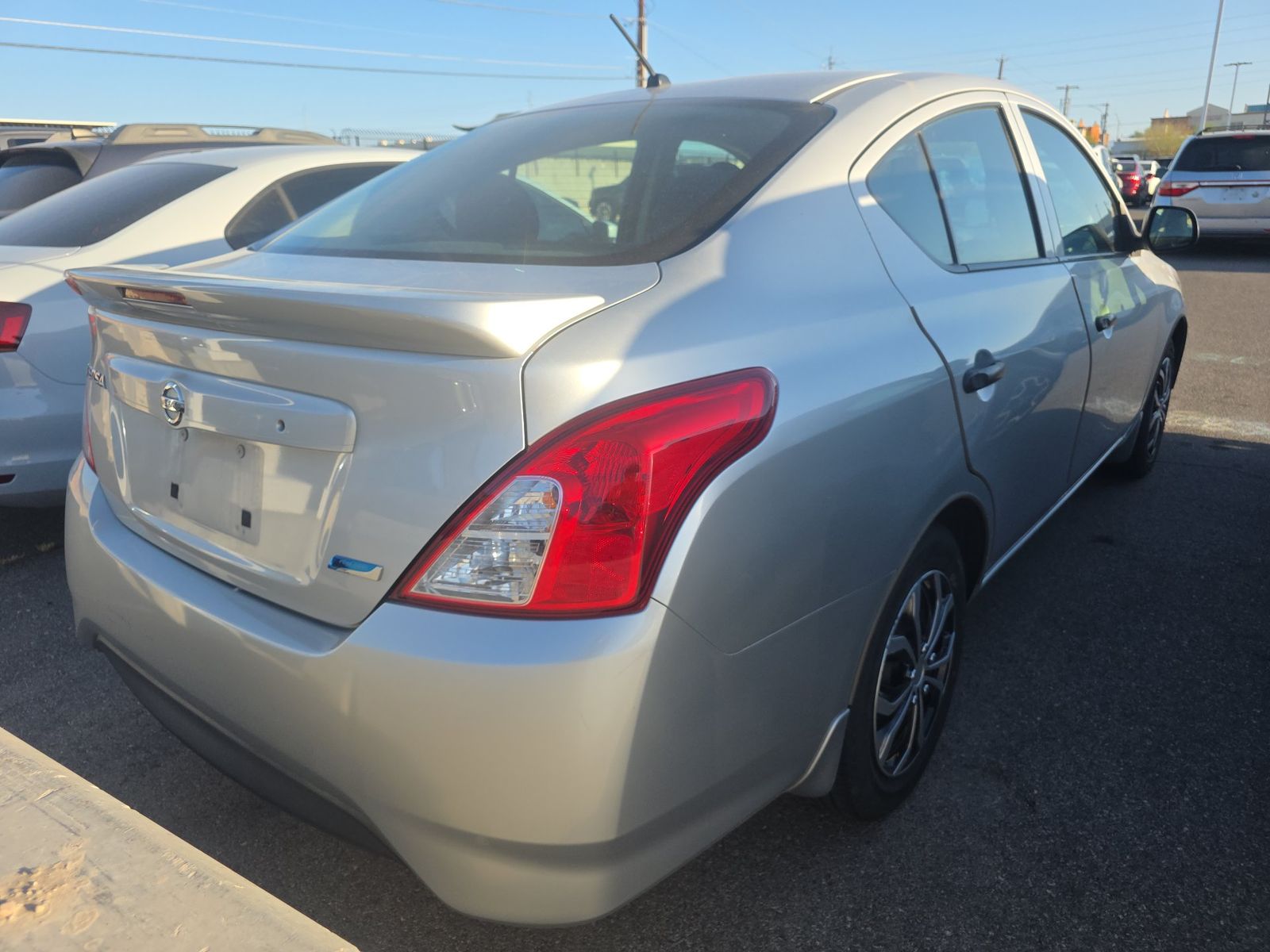 NISSAN VERSA - 5