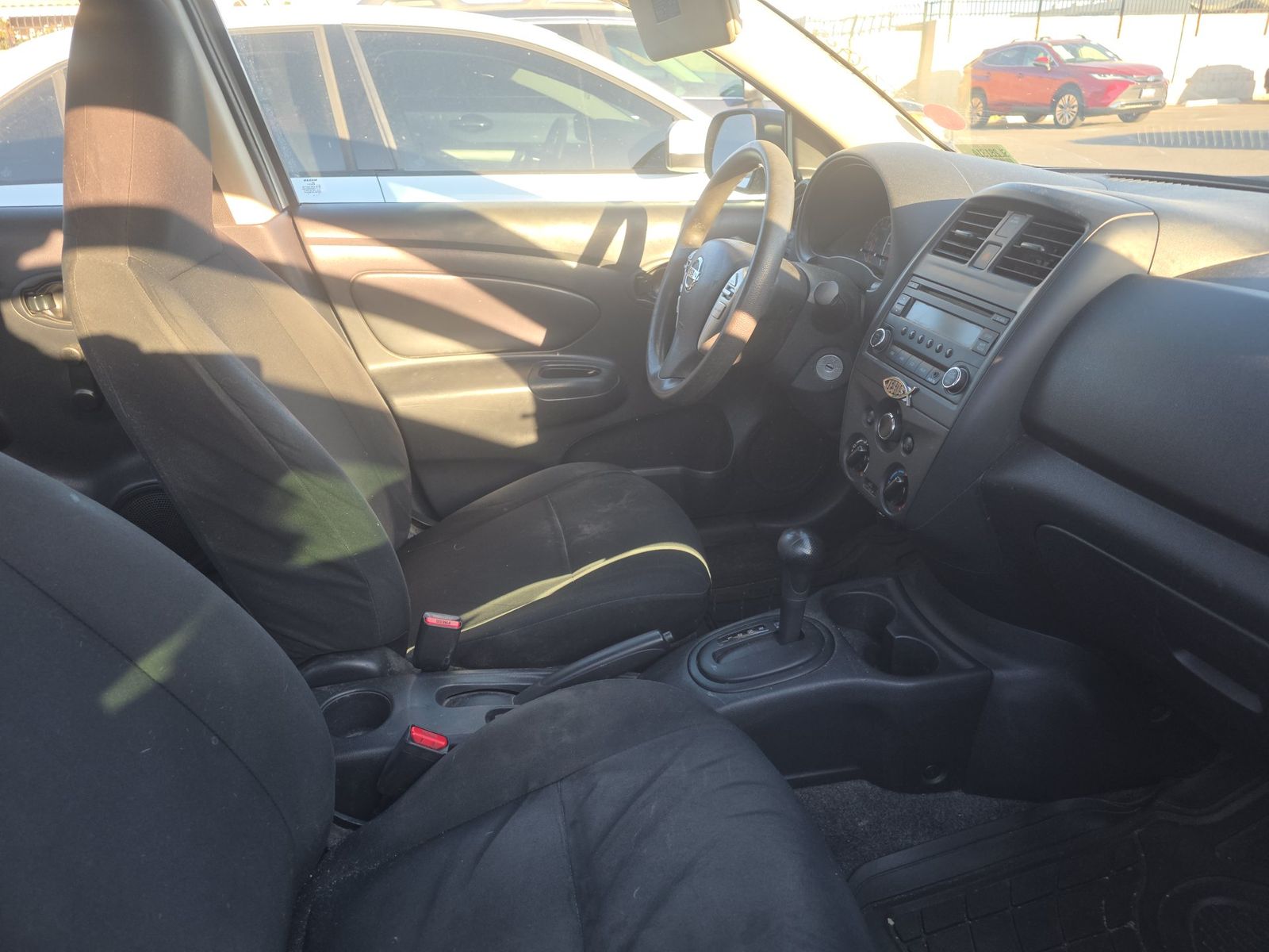NISSAN VERSA - 9