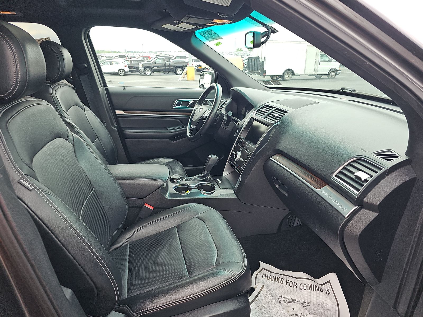 FORD EXPLORER - 9