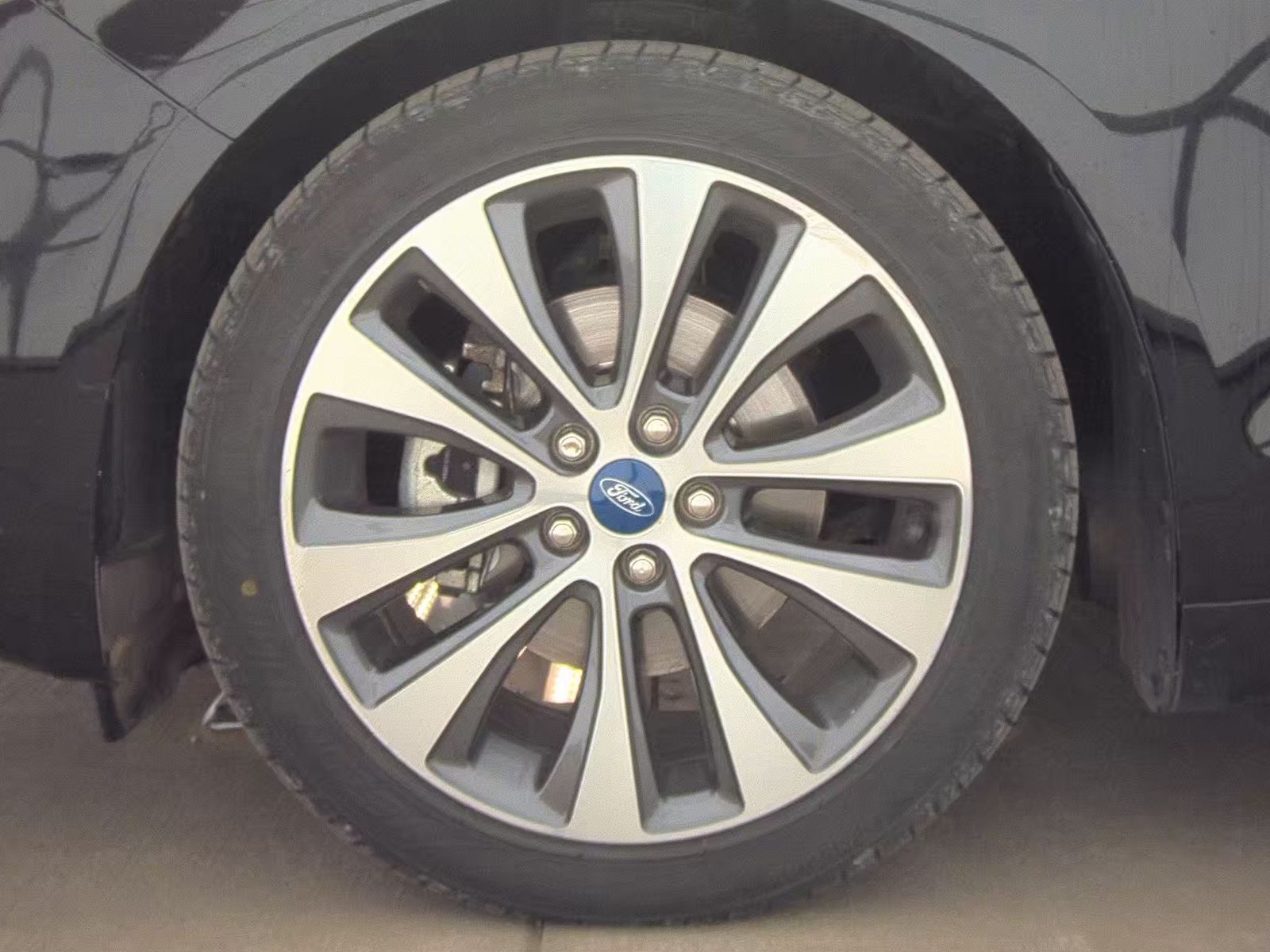 FORD FUSION - 10