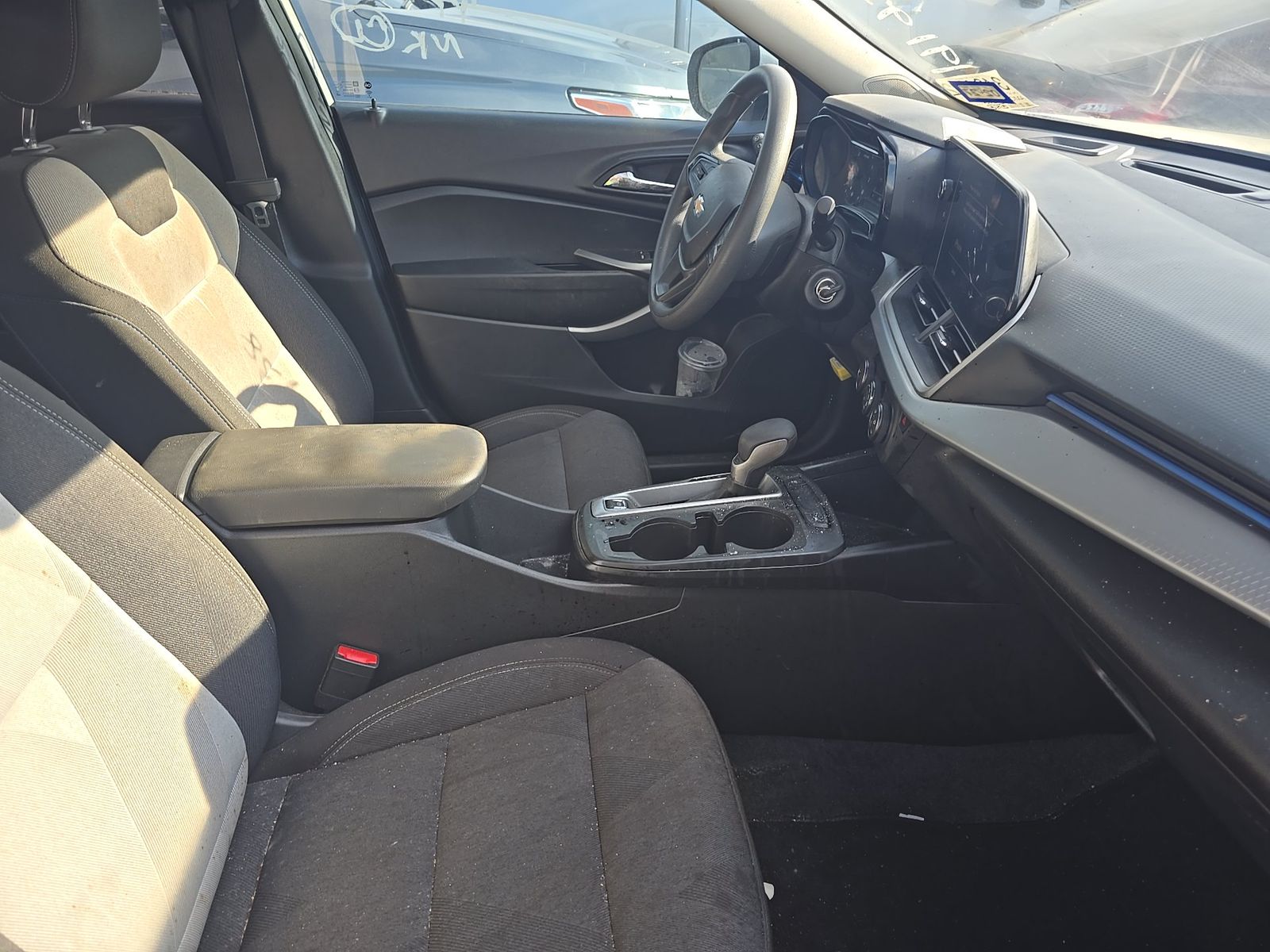 CHEVROLET TRAX - 9