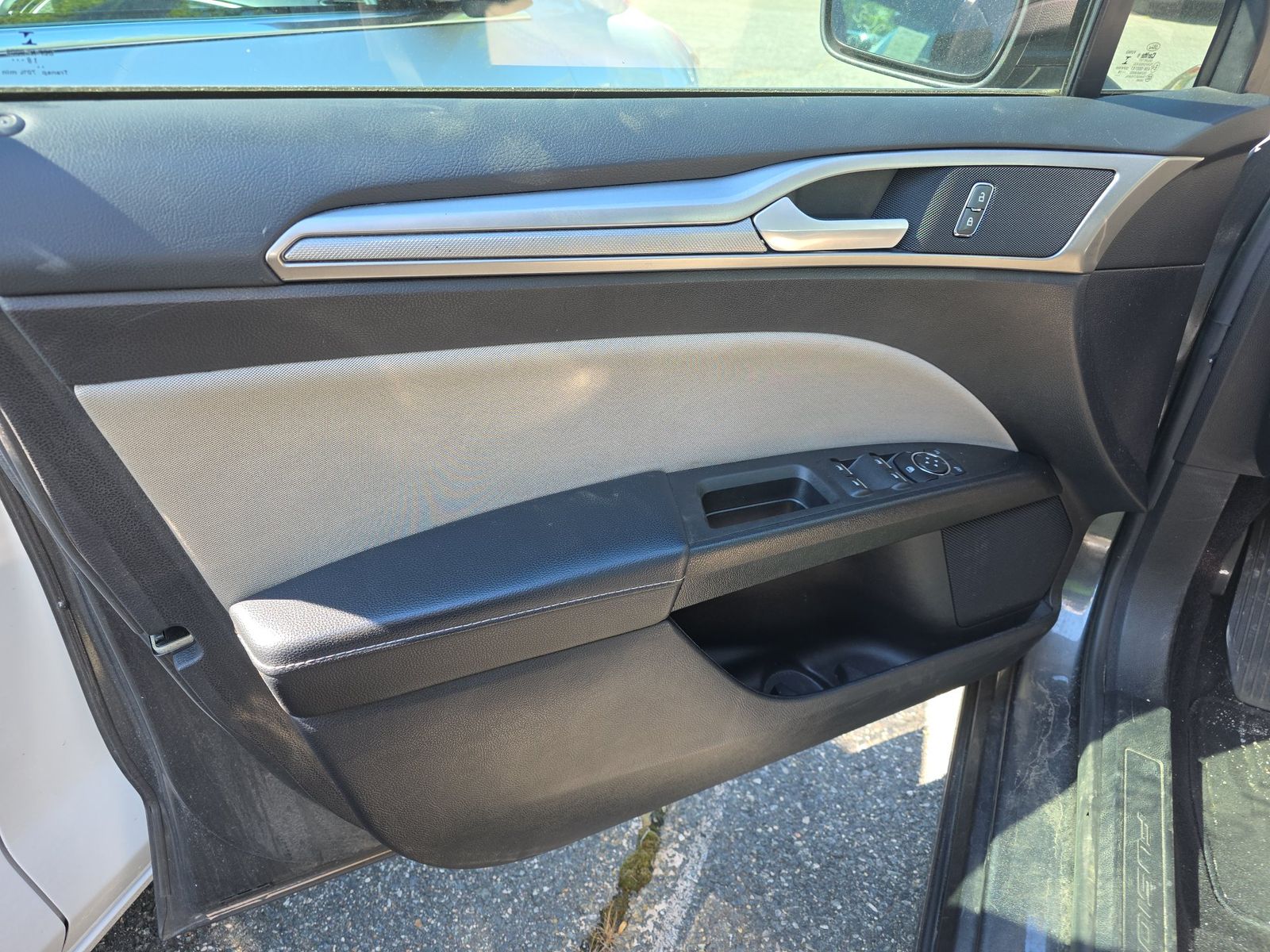 FORD FUSION - 10