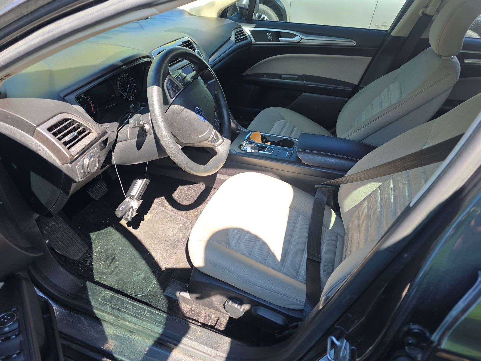FORD FUSION - 8