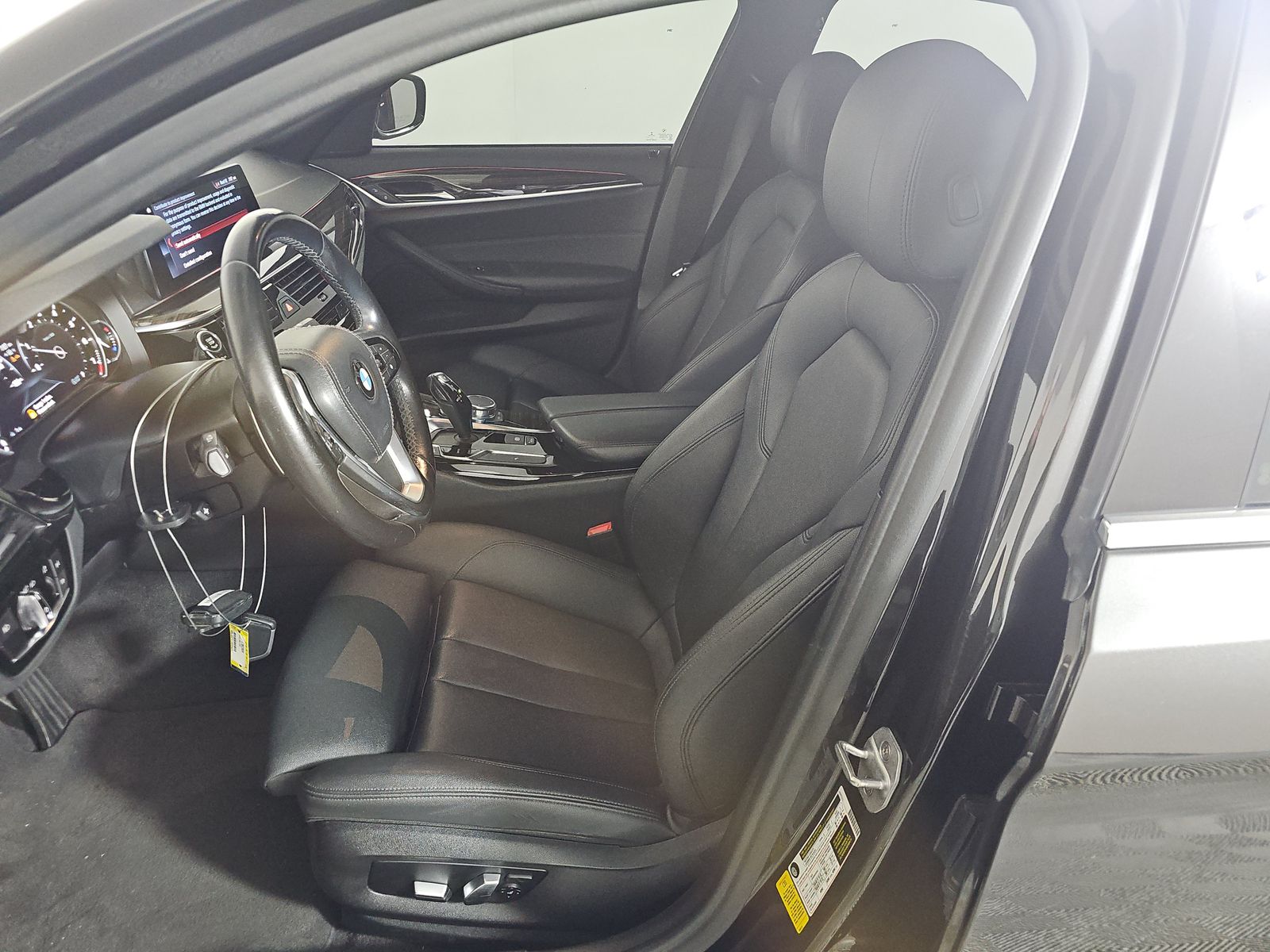 2018 BMW 5 Series 530i RWD