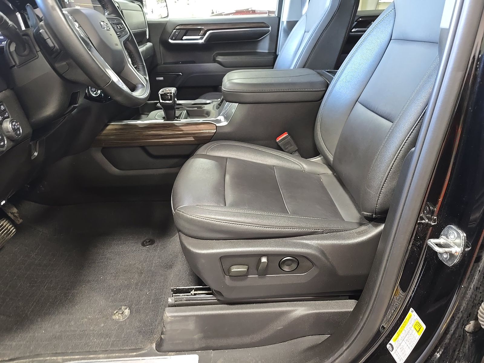 2024 Chevrolet Silverado 1500 RST AWD