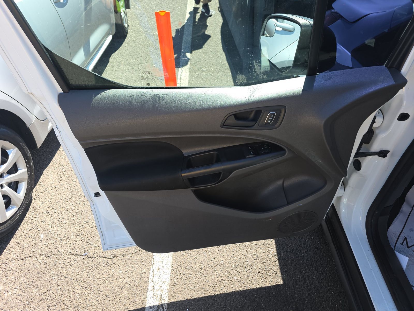 FORD TRANSIT CONNECT - 10