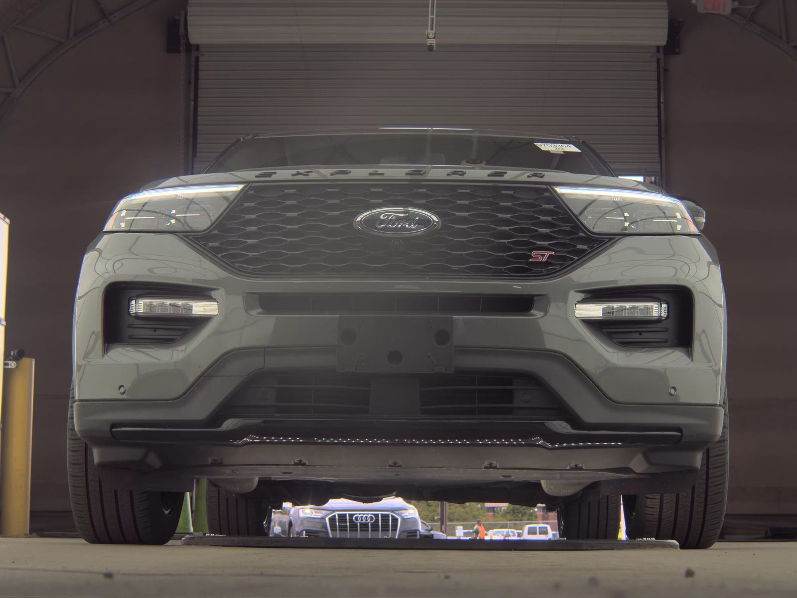 FORD EXPLORER - 4