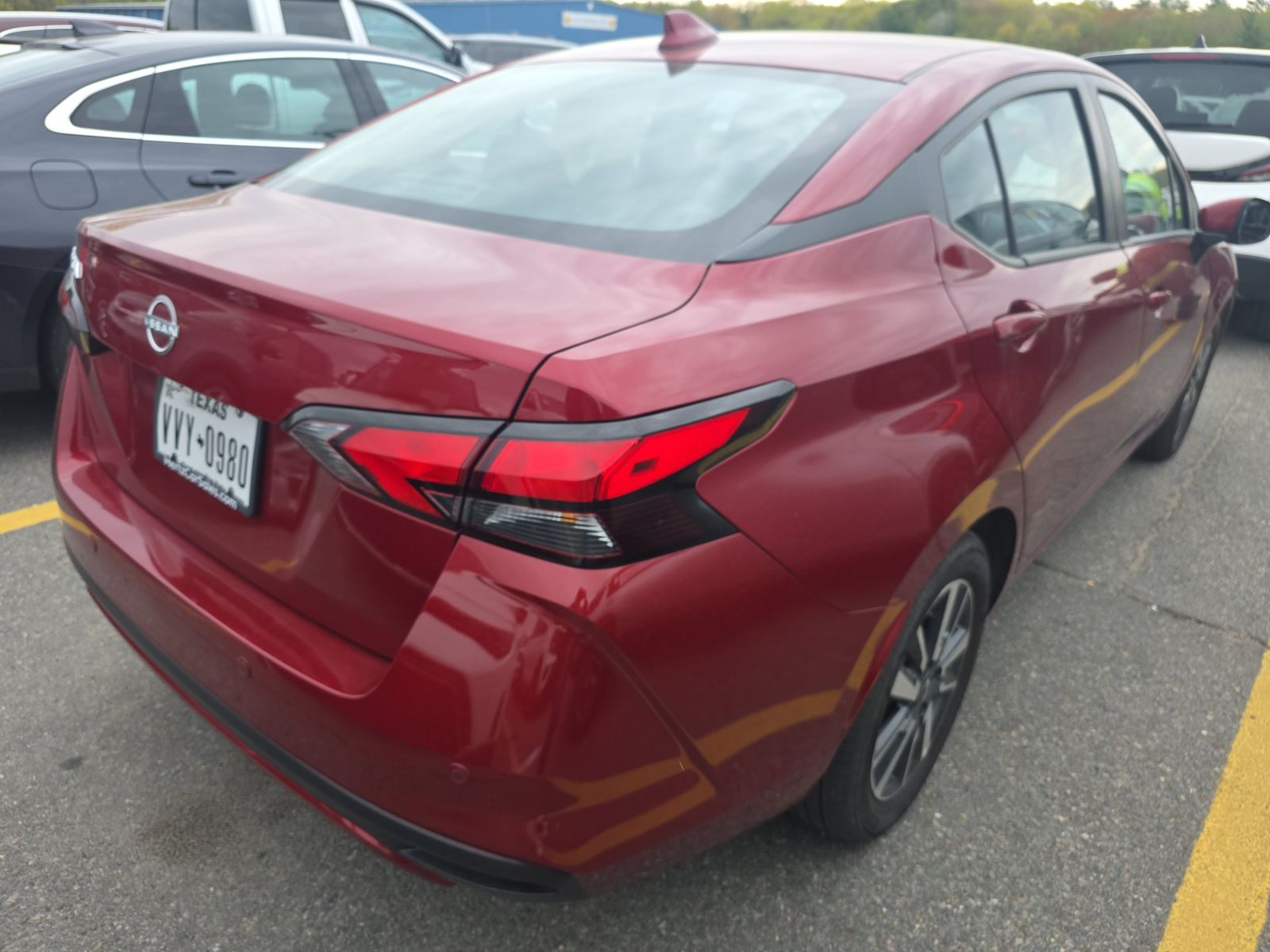 NISSAN VERSA - 5