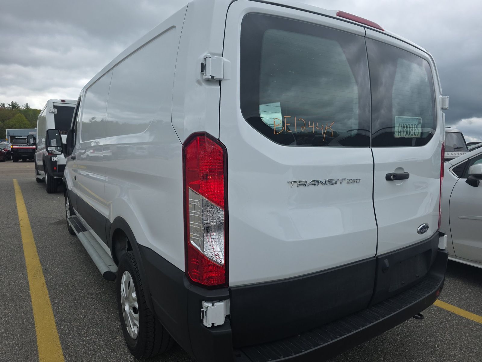 FORD TRANSIT 250 - 7