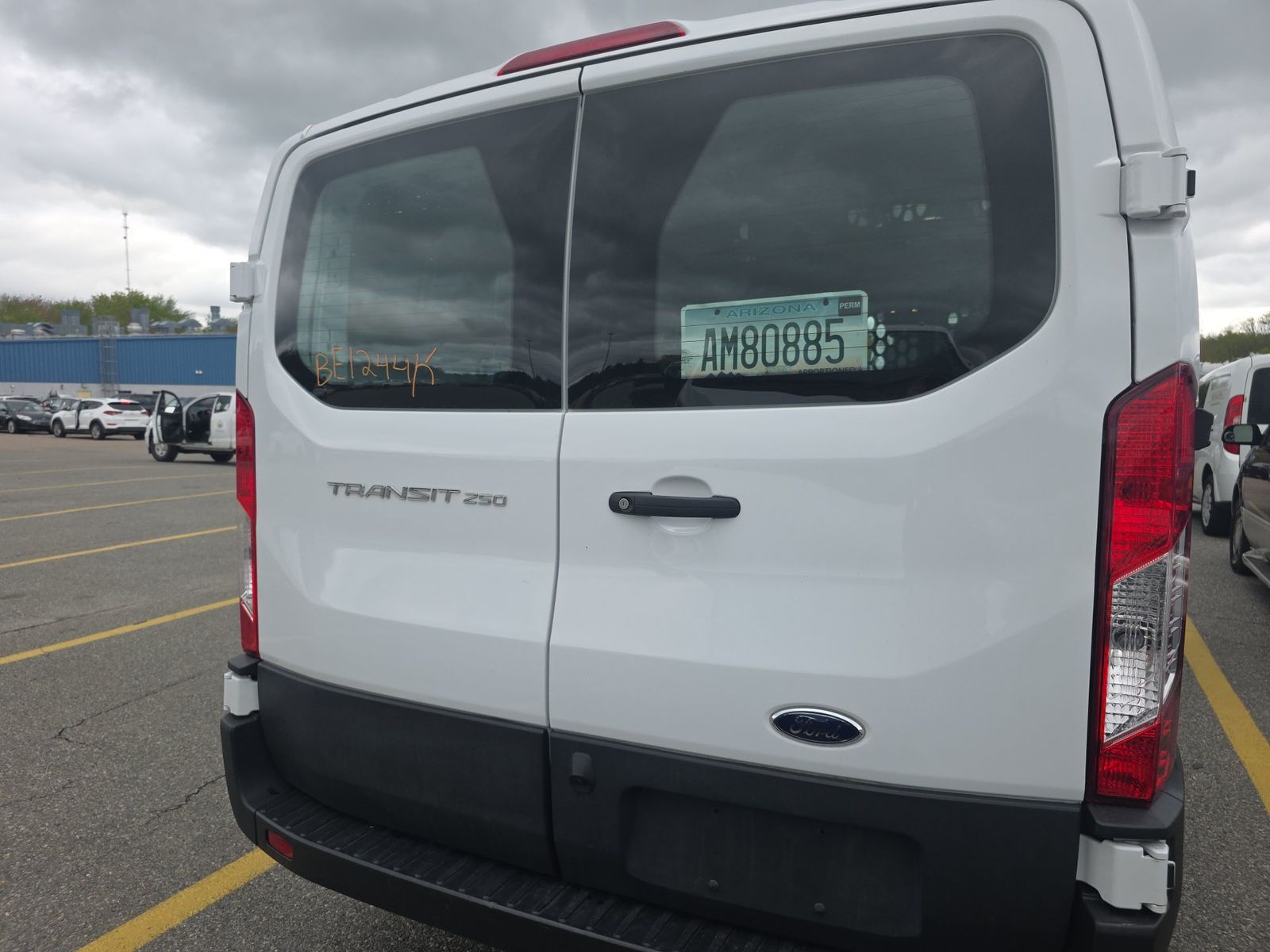 FORD TRANSIT 250 - 6