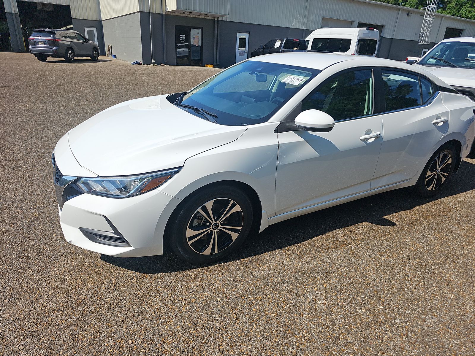 NISSAN SENTRA - 1