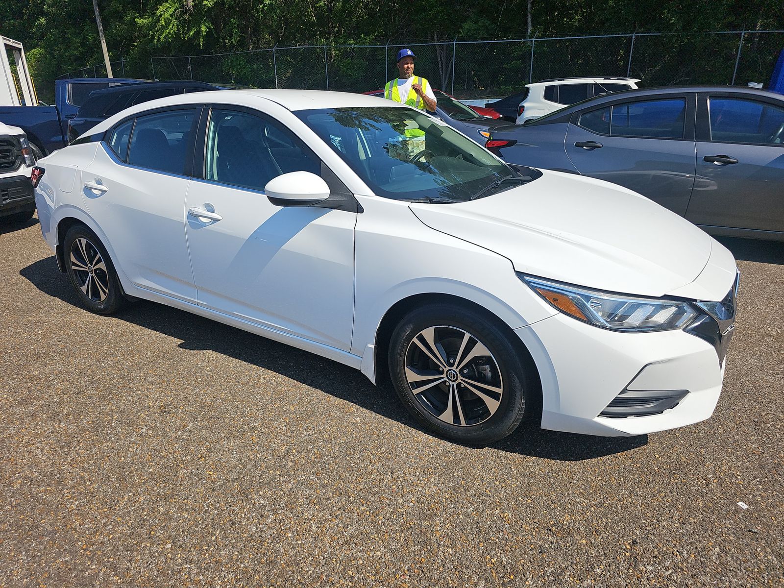 NISSAN SENTRA - 4