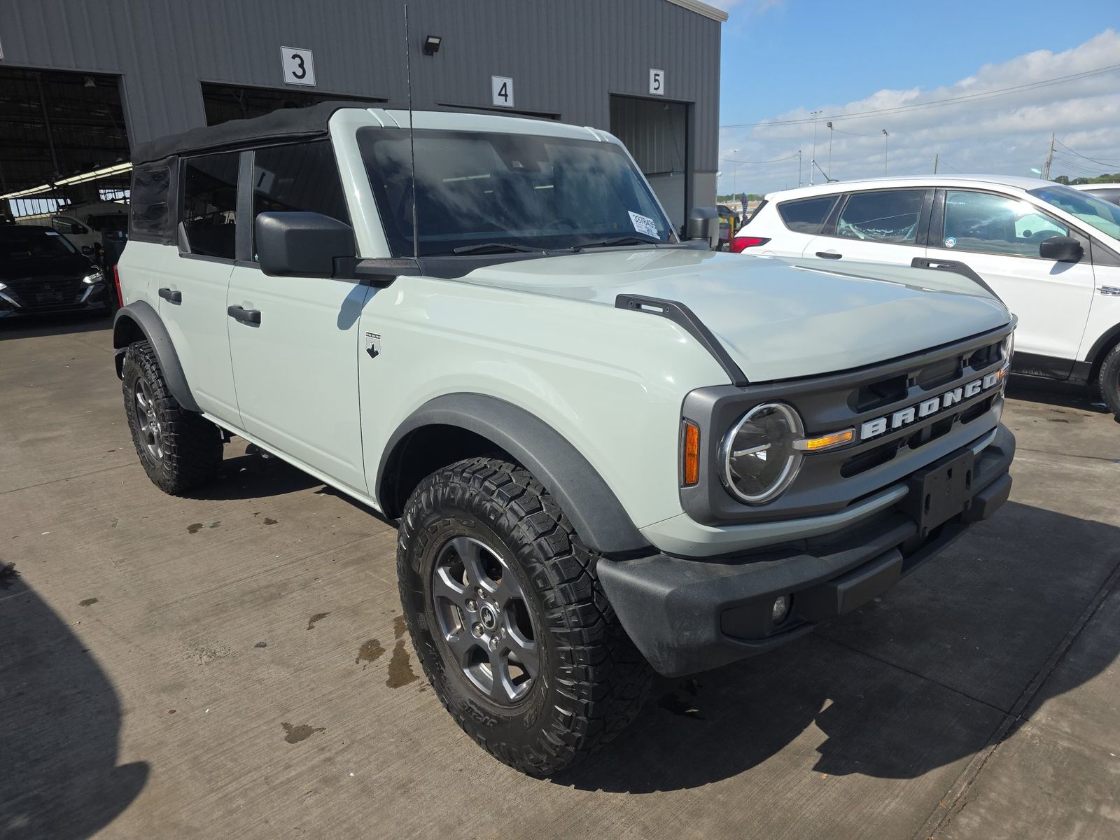 FORD BRONCO - 4