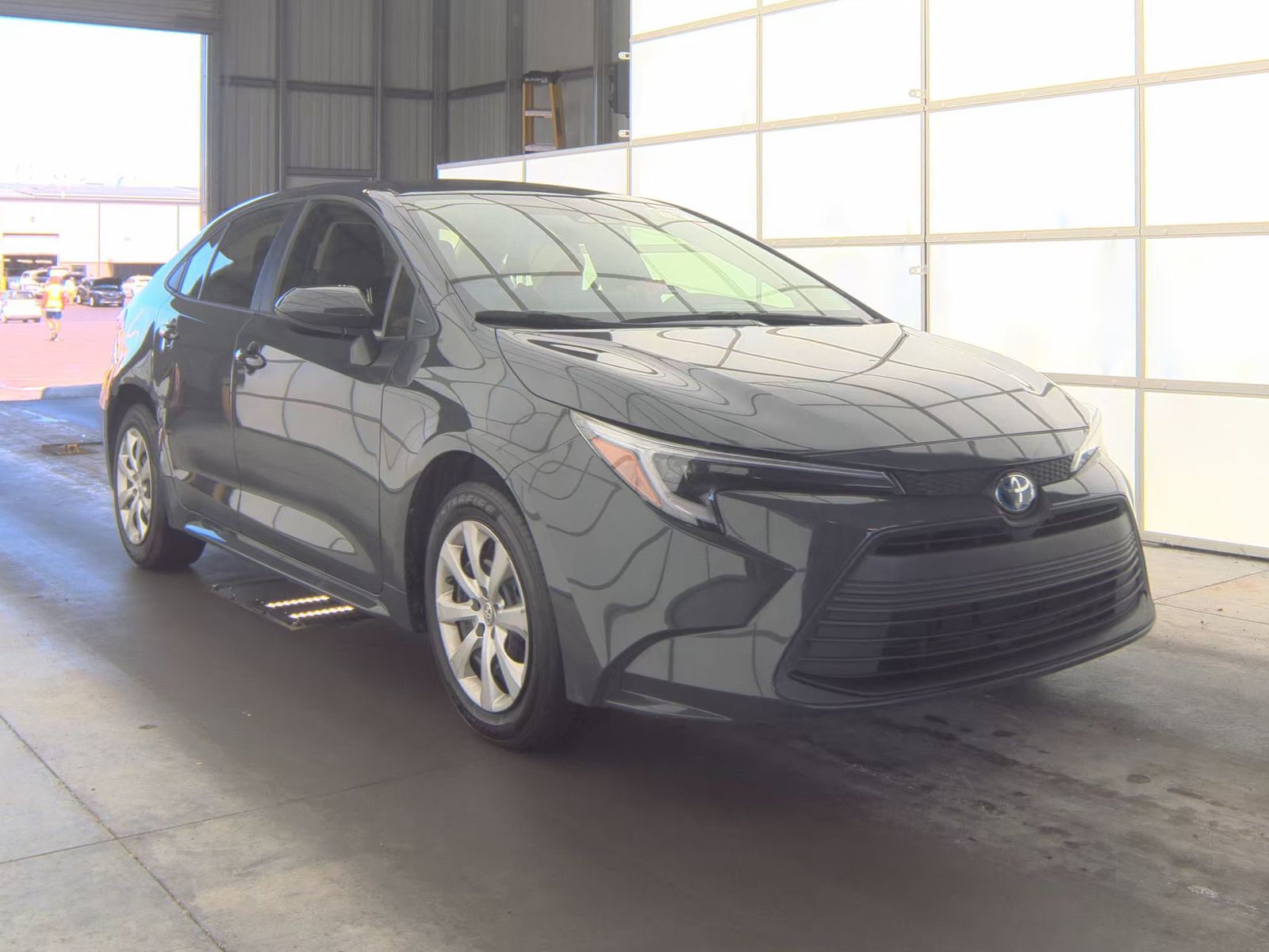 2025 Toyota Corolla Hybrid LE FWD
