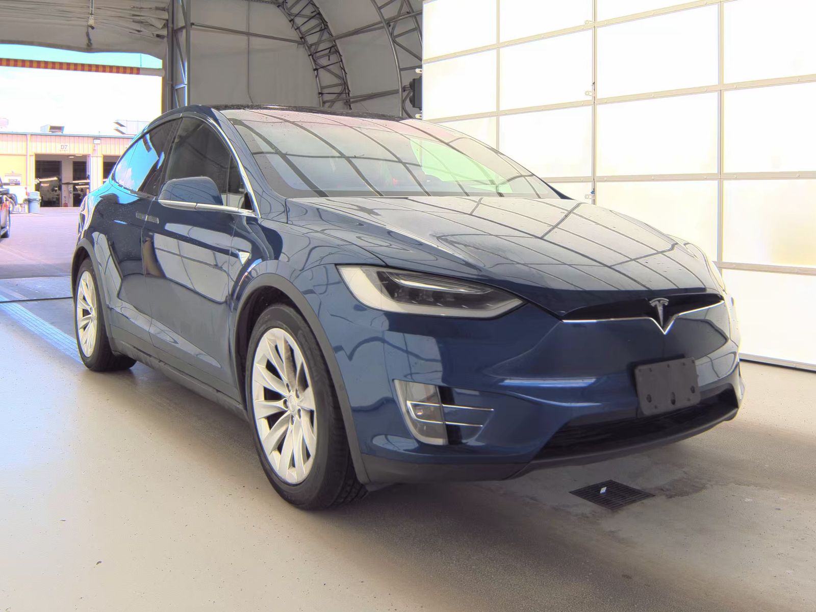TESLA MODEL X - 5