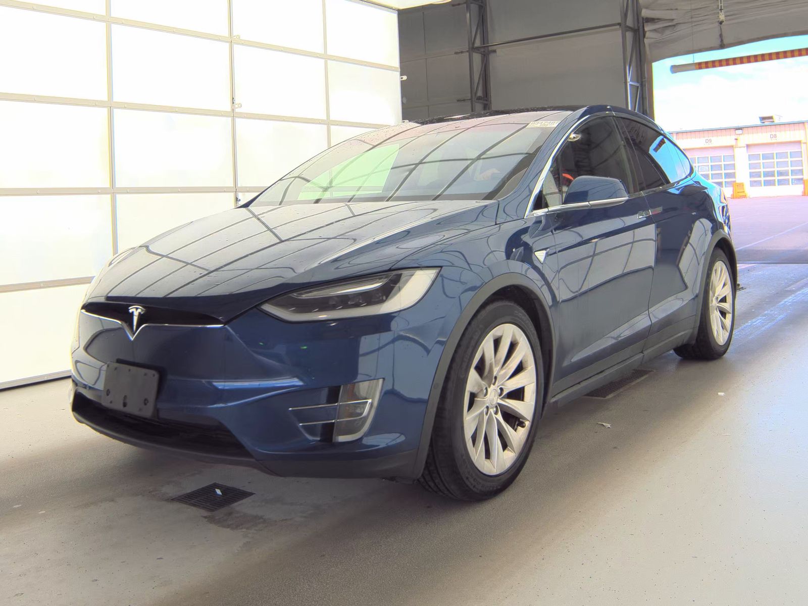 TESLA MODEL X - 1