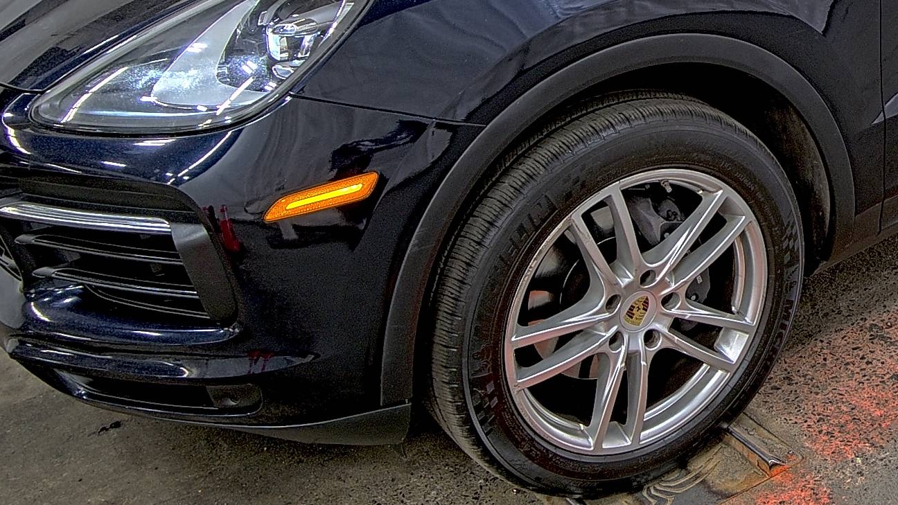 PORSCHE CAYENNE - 8
