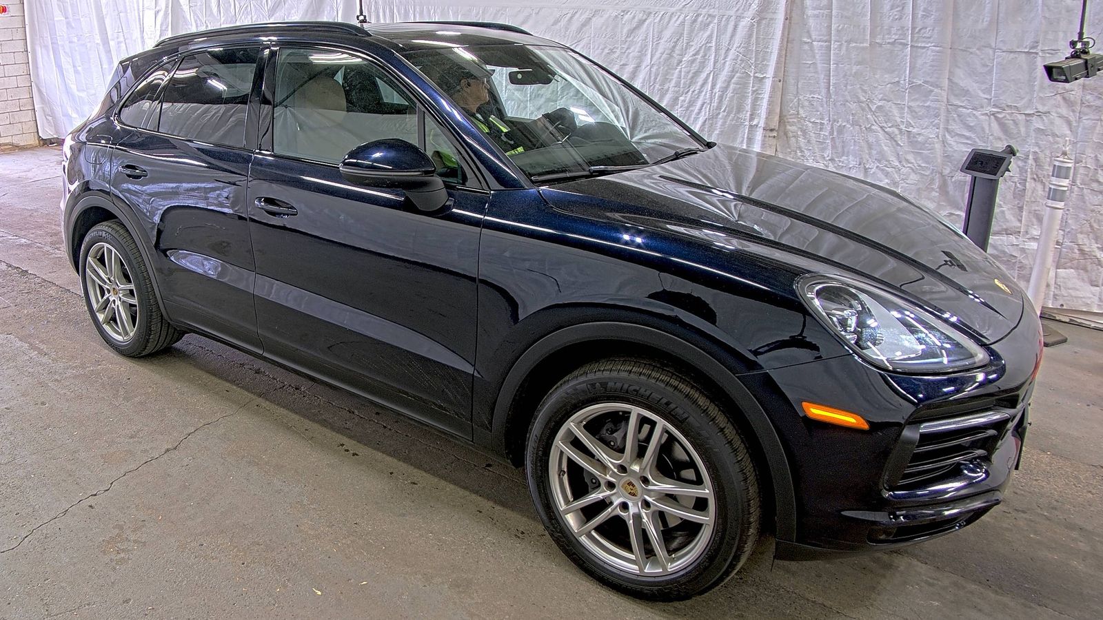 PORSCHE CAYENNE - 4