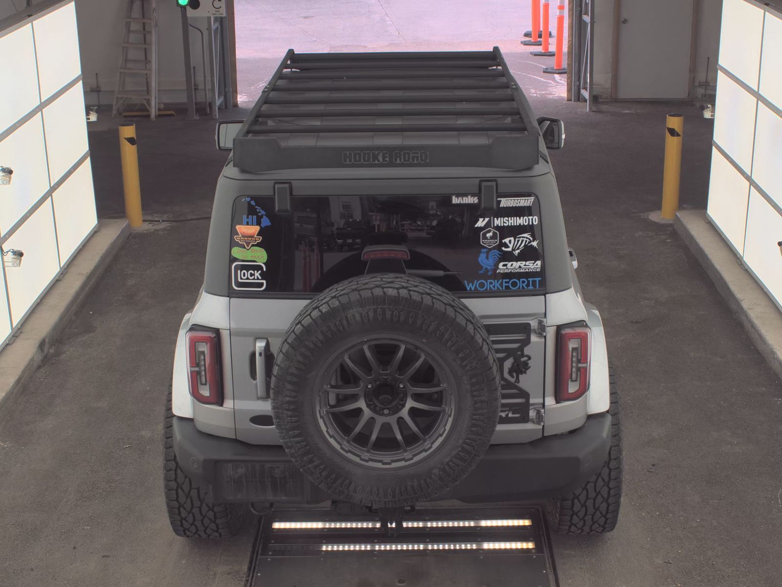 FORD BRONCO - 7