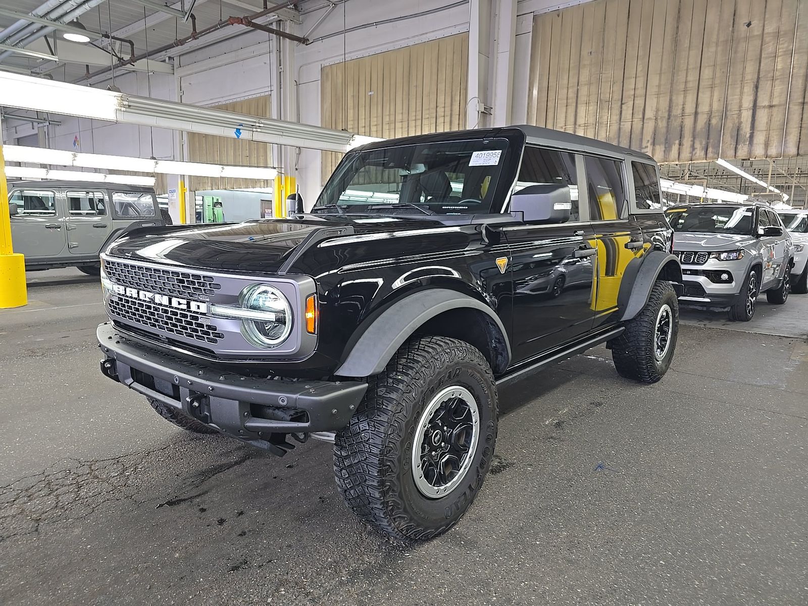 FORD BRONCO - 1