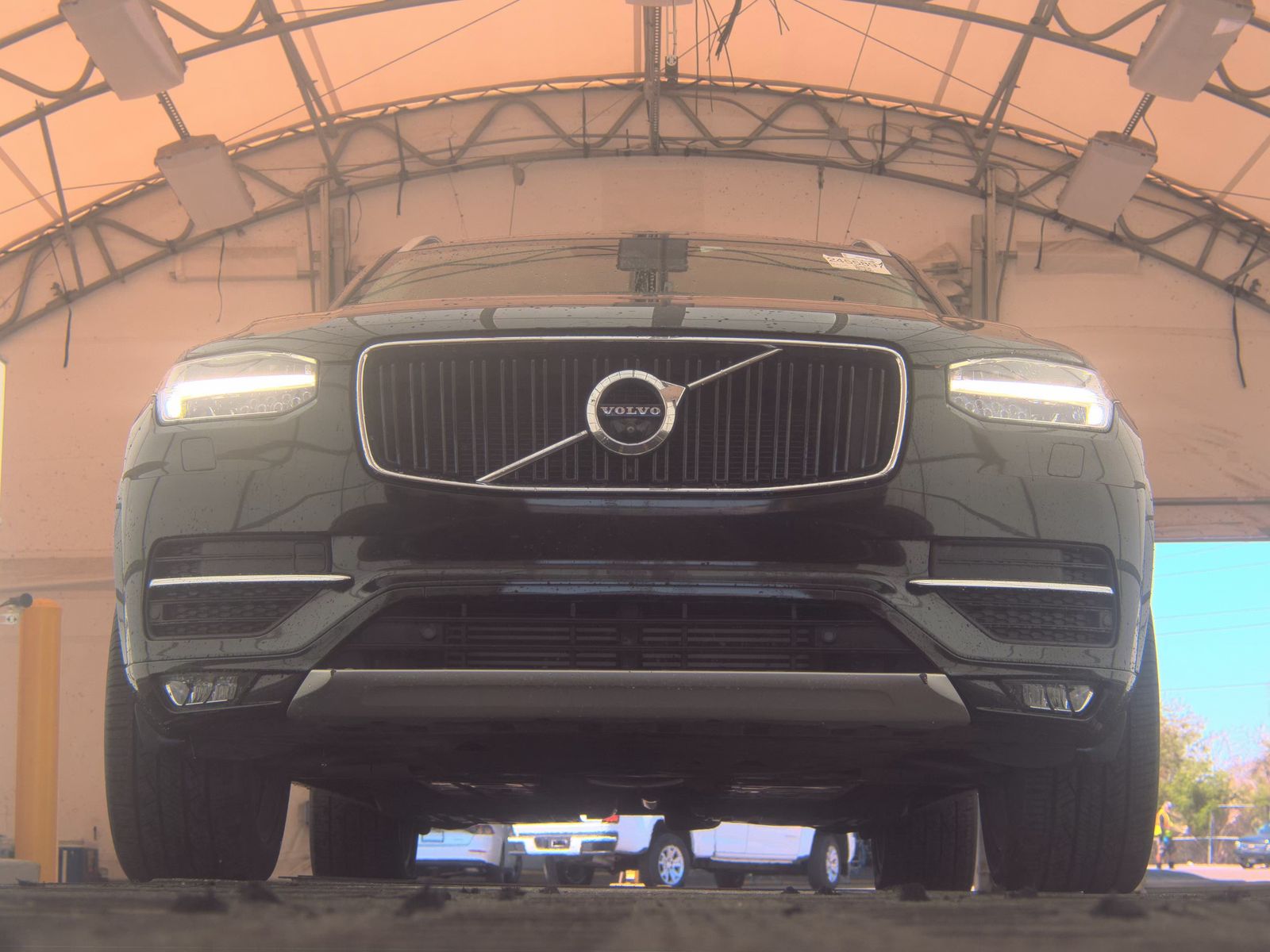2018 Volvo XC90 T6 Momentum AWD