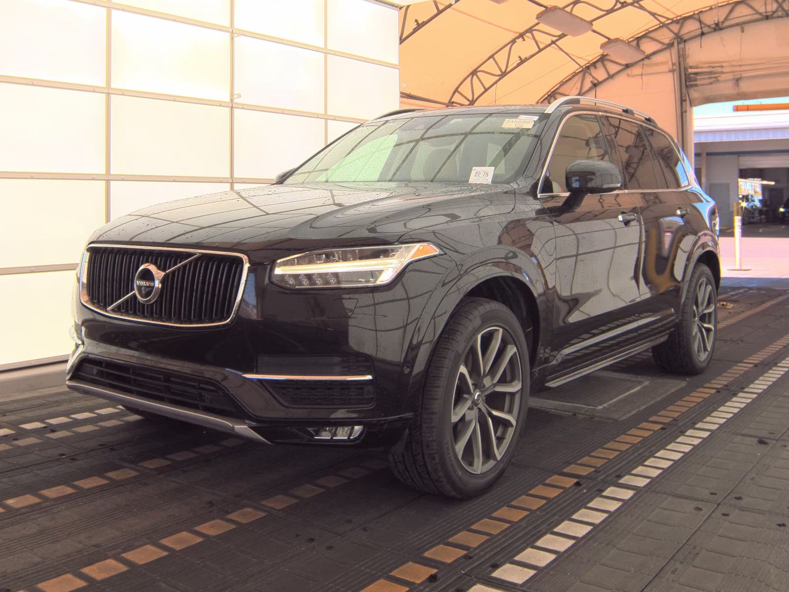 2018 Volvo XC90 T6 Momentum AWD
