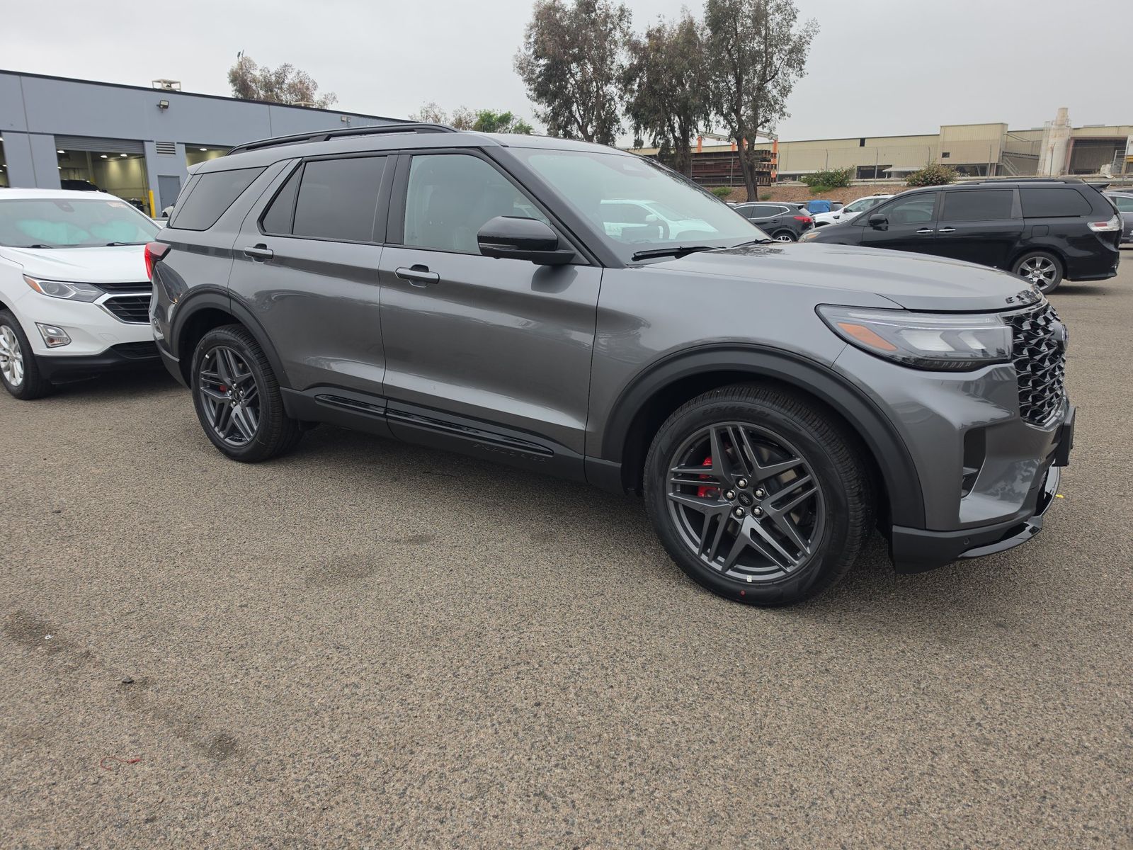 FORD EXPLORER - 4