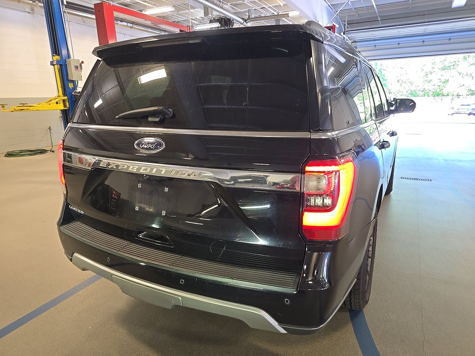 FORD EXPEDITION - 5