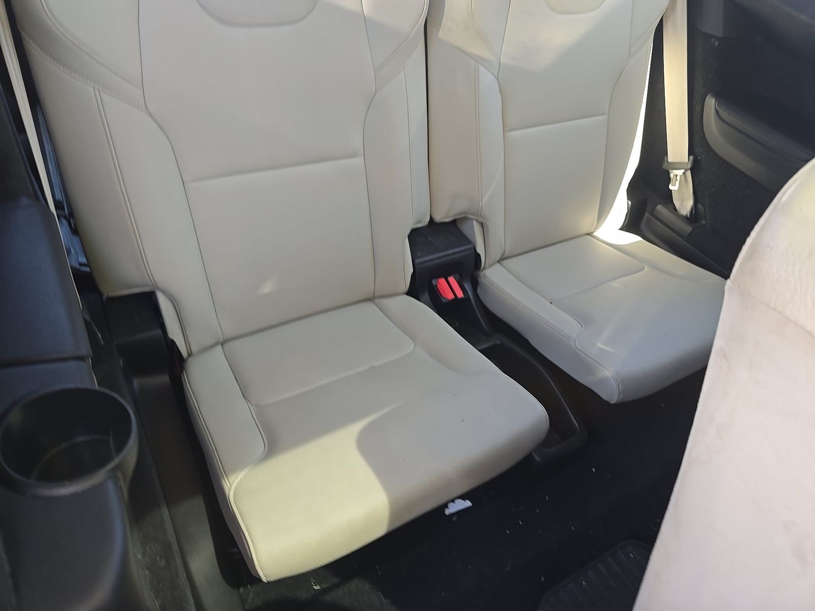 2018 Volvo XC90 T6 Momentum AWD