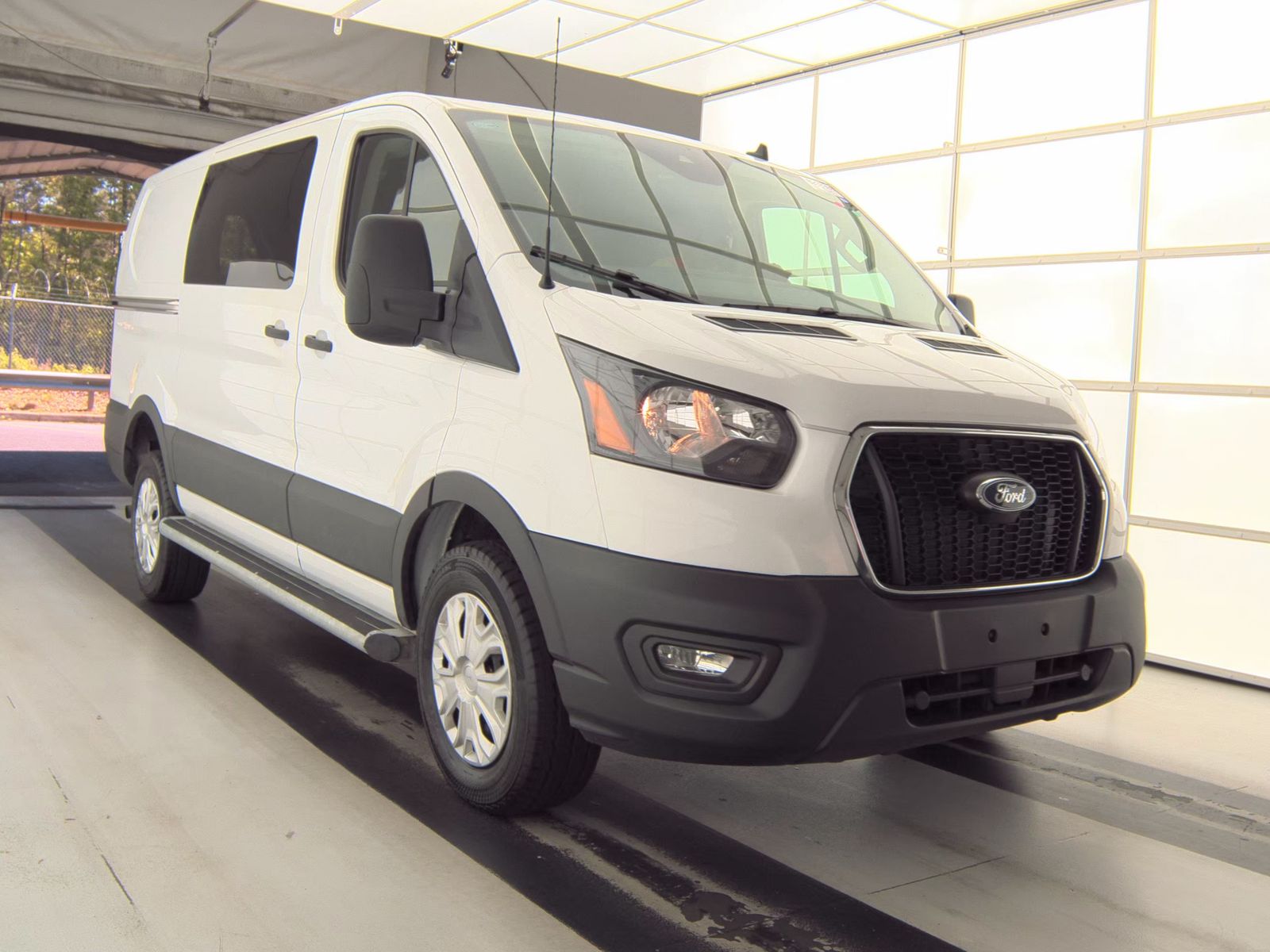 FORD TRANSIT 250 - 4