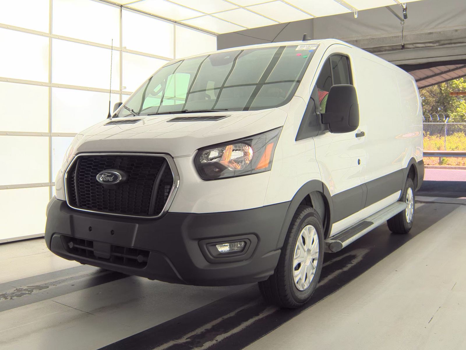 FORD TRANSIT 250 - 1