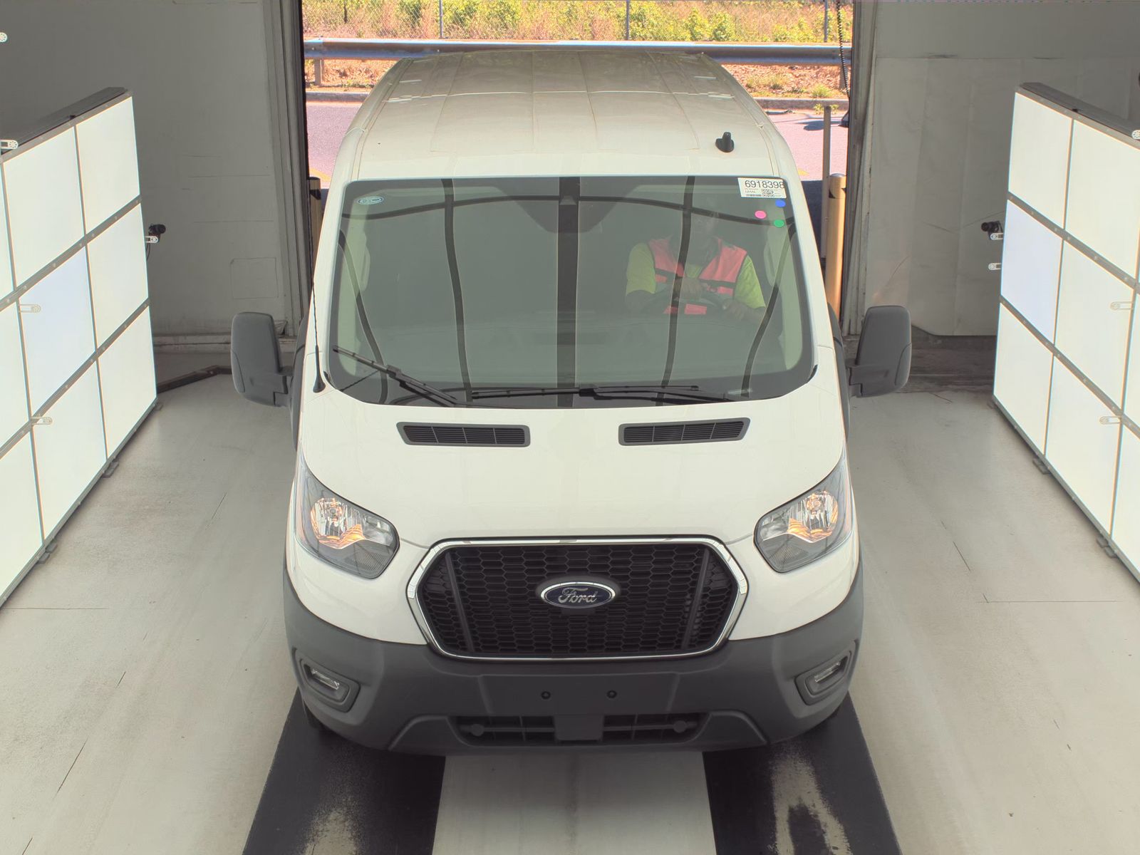 FORD TRANSIT 250 - 3