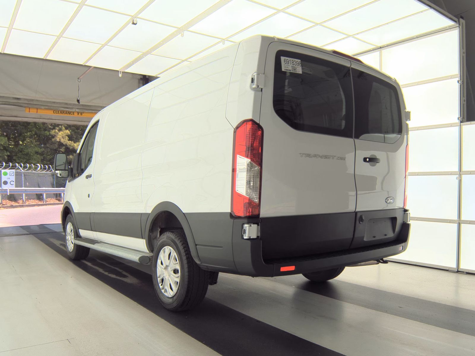 FORD TRANSIT 250 - 7